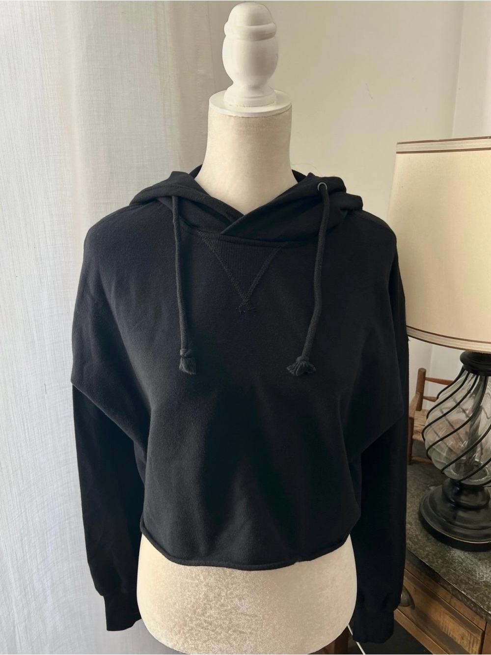 Abercrombie & Fitch Black Women's Cropped Hoodie